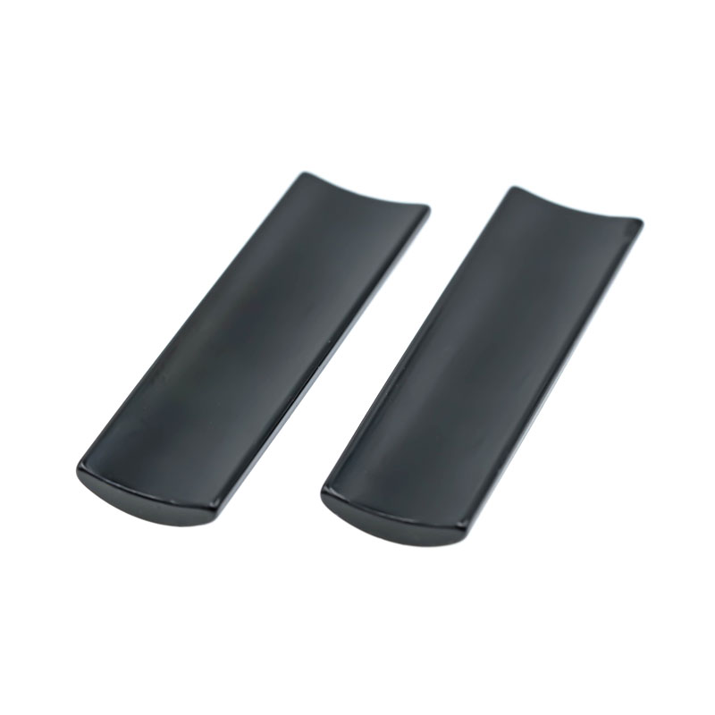 Magnet motora pre riadenie letu kormidla