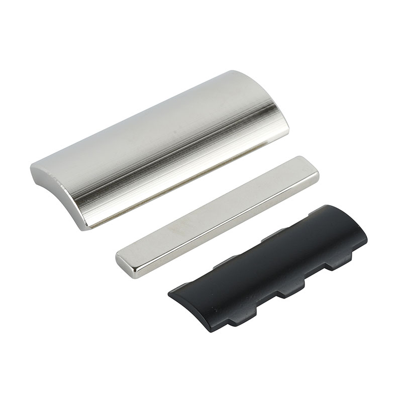 Permanentný magnet vlastného tvaru